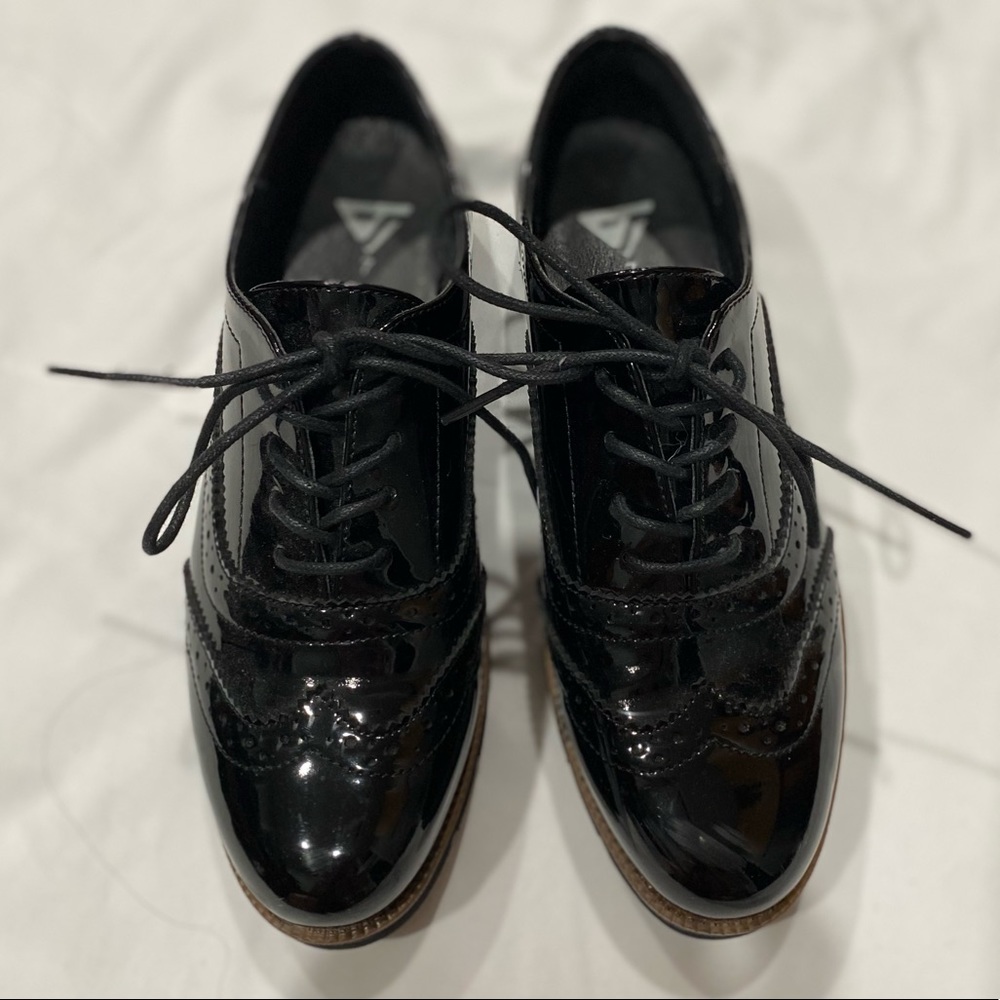 Black Lace up Oxford Shoes